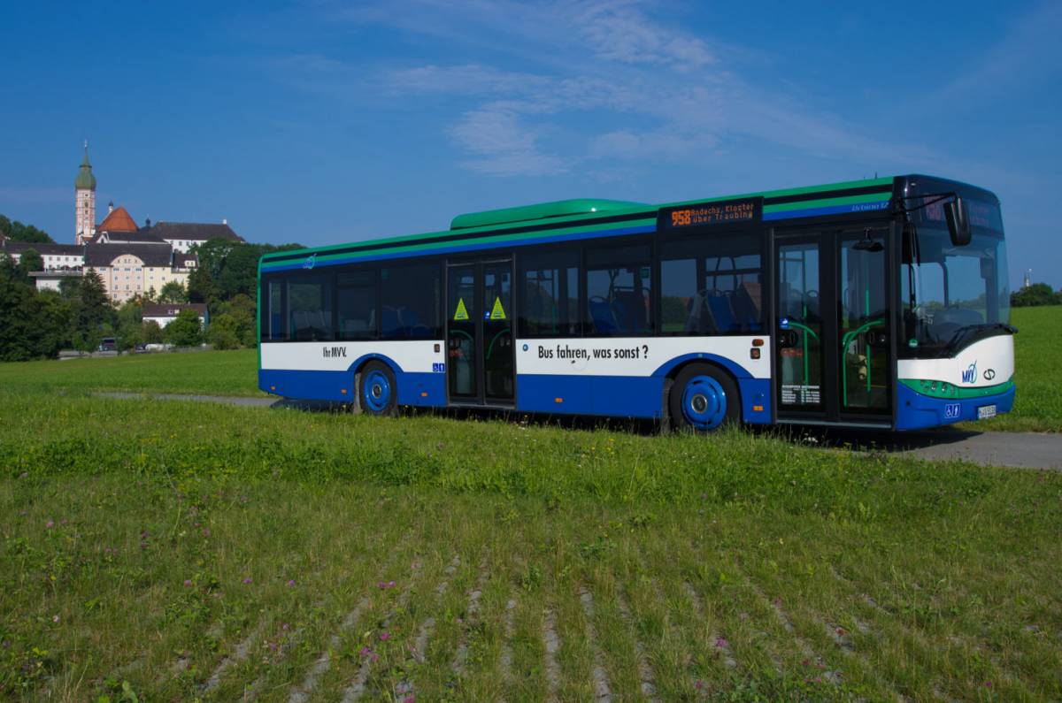 RS1658__0GS2244bearbeitet Regionalbus
